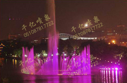 Floating fountain 005