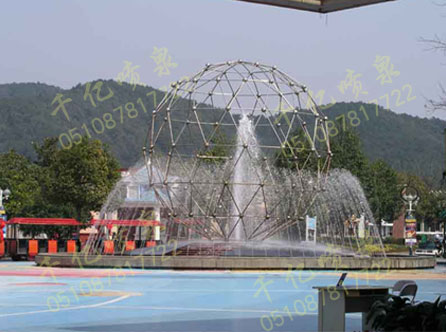 Sculpture fountain 017