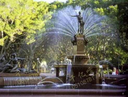 Interesting fountain 009